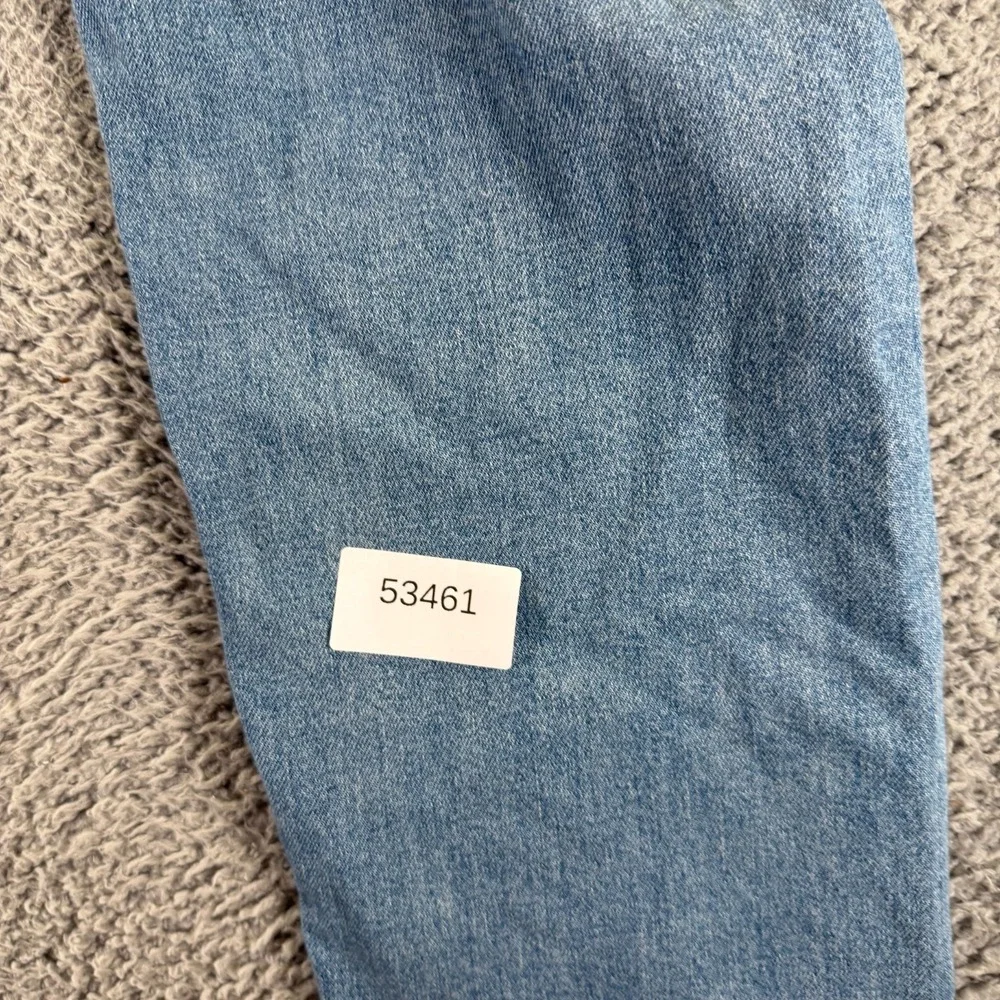 Levis before purchasing